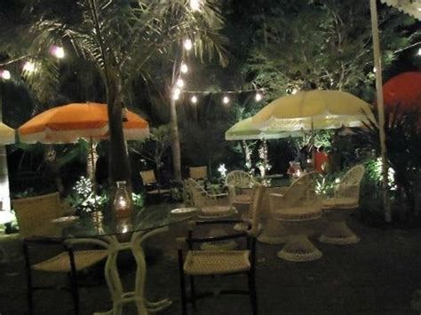 Veteran restaurants include essensia, fooq's, and peacock garden bistro, while planta. Join the Happy Hour at Peacock Garden Cafe in Miami, FL 33133