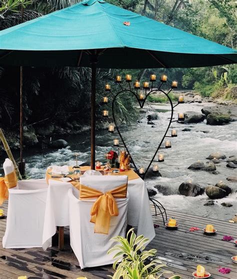 Gambar tentang 12 Tempat Makan Dengan Pemandangan Sungai Di Bali Yang