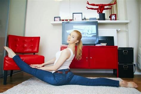 Flexible Women Julia Guenthel The Most Flexible Girl In The World Flexible Girls