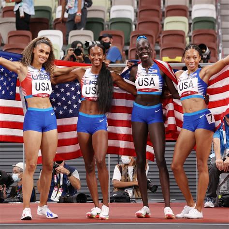 Us Closes Out The Olympic Track Action With Gold In The Womens And Mens 4x400m Relays In