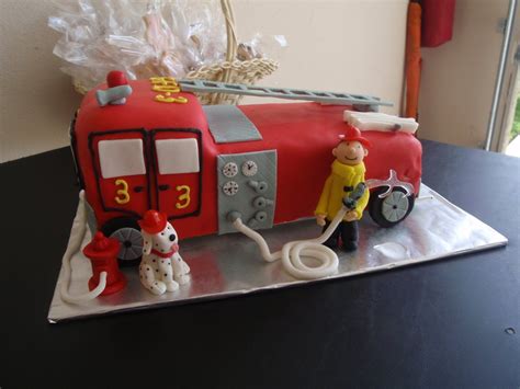 Katiediditcakes Fire Truck Cake Firetruck Cake Fire Trucks Cake