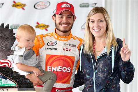 Who Is Nascar Driver Kyle Larsons Wife Katelyn Sweet Usa Insider
