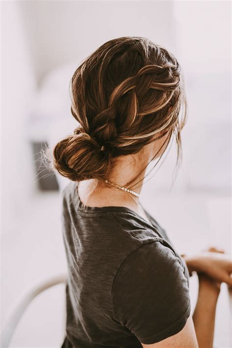 Messy Buns Thatll Still Have You Looking Polished Nurse Hairstyles Medium Hair Styles Long
