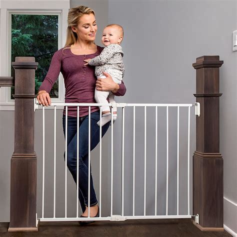 Regalo Top Of Stairs Baby Gate Safebabygate