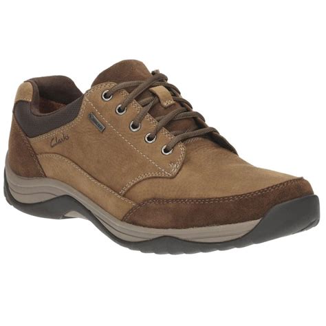 Clarks Baystone Go Gtx Mens Wide Casual Shoes In Brown For Men Lyst Uk