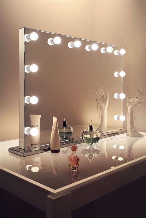 Diamond X Mirror Finish Hollywood Makeup Mirror Daylight Dimmable Led