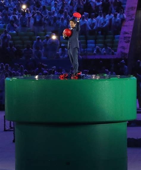 애니 캐릭터들 나오고 뿌방뺑뿡 하는거 맞지? '아베마리오' 리우폐막식 도쿄올림픽 홍보비 133억원