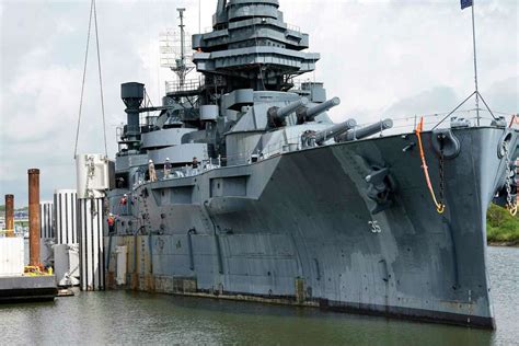 Leaky Battleship In Texas Begins Trip For 35m Repairs