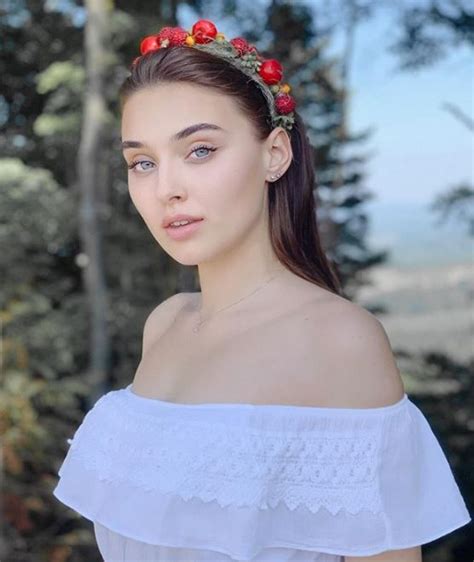 Veronika Didusenko Miss Ukraine 2018🇺🇦 Beauté Hymne à La Beauté Hymne