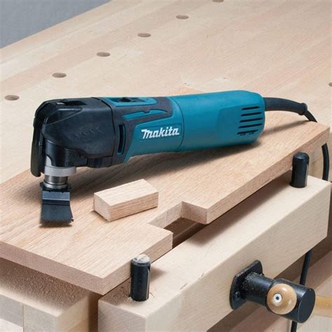 A hole in a wood can be made by accident very quickly, either by drilling in the wrong spot or doing renovation work. How to cut a square hole in wood | Methods & tools to use?