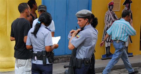 Police Lessons From Cuba Popularresistanceorg