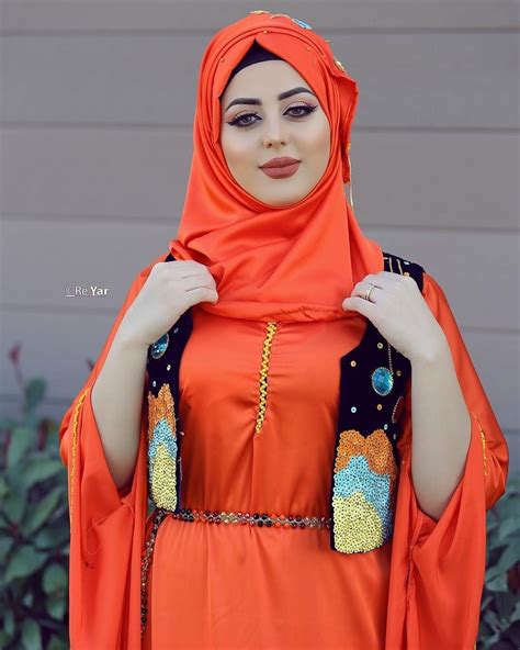 Pin By ٱژوان رحمانی On خانمی Beautiful Arab Women Girl Fashion Stylish Hijab