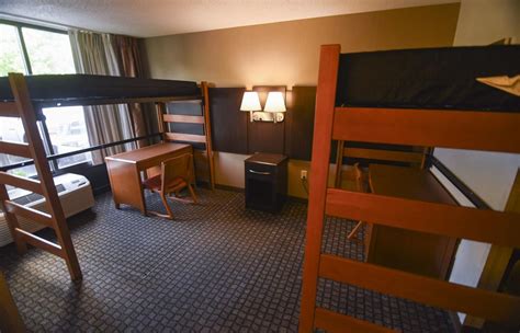Virginia Tech Transforming Holiday Inn Express Into ‘hie Student