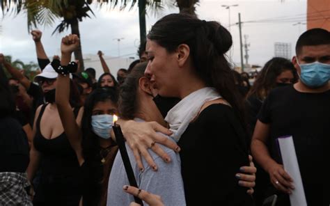 Con Disparos Policía De Cancún Reprime Protesta De Feministas Videos