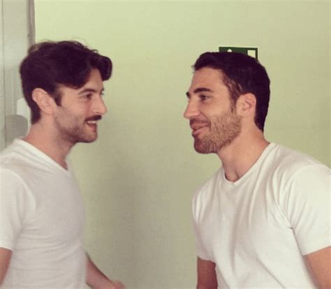 Del plan de piscina con paula echevarría a su posible amor de verano. Miguel Ángel Silvestre, Javier Rey y el baile de la ...