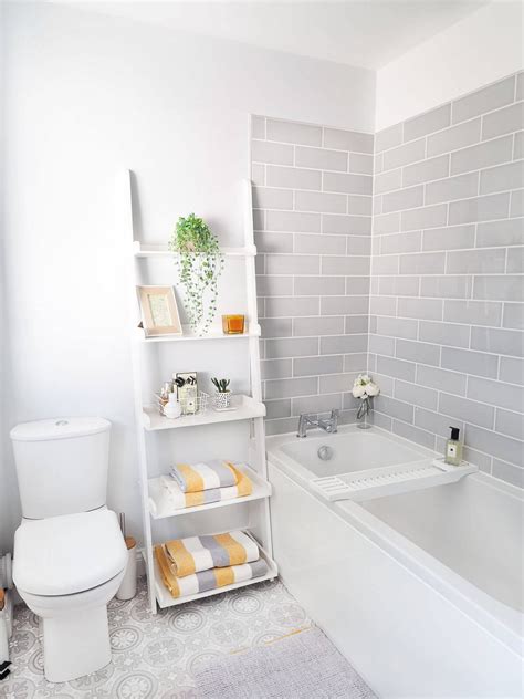 67 Small Bathroom Storage Ideas From Shelves To Baskets