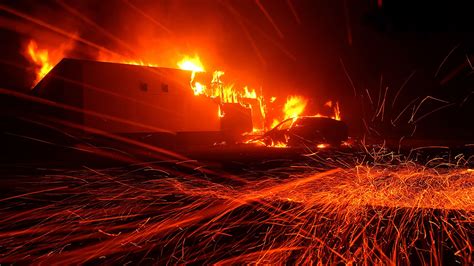 Photos Deadly Camp Fire Burns Through Butte County California