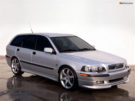 IPD Volvo V40 Performance Concept Wagon 2001 photos (1024x768)