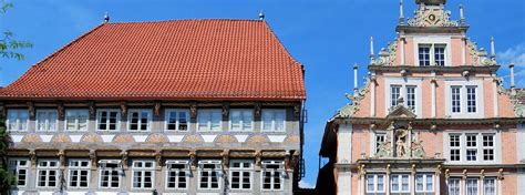 The 52sqm large apartment offers a bedroom, a living/bedroom and a guest bed in a small room. Ferienwohnung & Ferienhaus in Hameln mieten ...