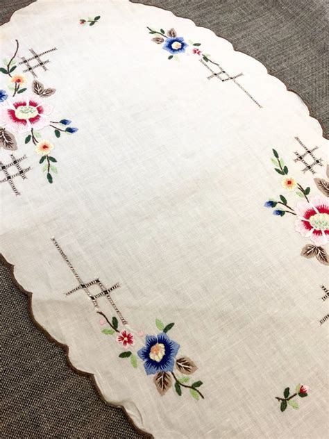 Vintage Embroidered Table Linen Hand Stitched Embroidery Of Flowers