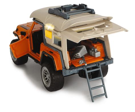 Viurà els seus dies de vacances o un cap de setmana en una gran finca amb camins per tot arreu, una riera, boscos, ovelles, cavalls en semillibertat i tota sèrie d'animals de granja. SET CAMPING CON JEEP - Playlife - Marcas y Productos - www ...