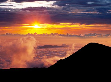 Extreme Hiking Observatory Route Mauna Loa Hawaii Usa
