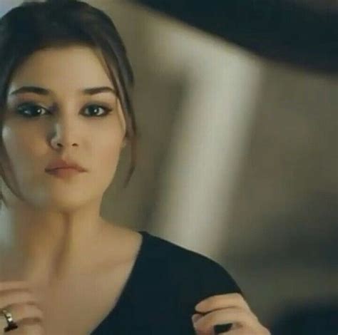 Hande Erçel Actriz Beautiful Girl Face Turkish Beauty Beautiful