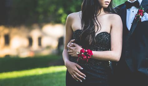 Talk To Your Partner Beforehand Want To Have Sex On Prom Night Heres How To Prepare