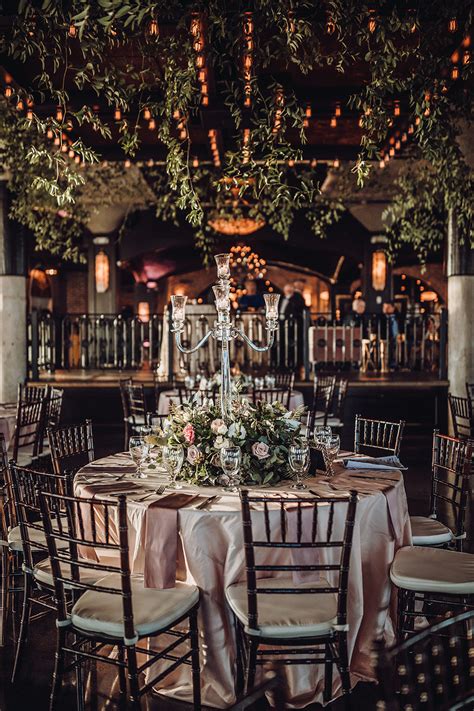 We're so glad you're here! Stephanie + Drew - Real Wedding - Weddings in Houston