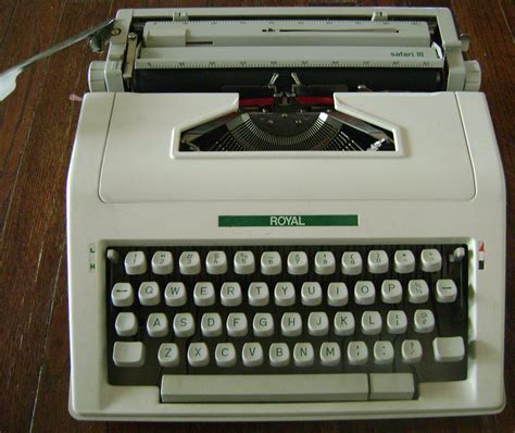 Oztypewriter The Alpha Portable Typewriter