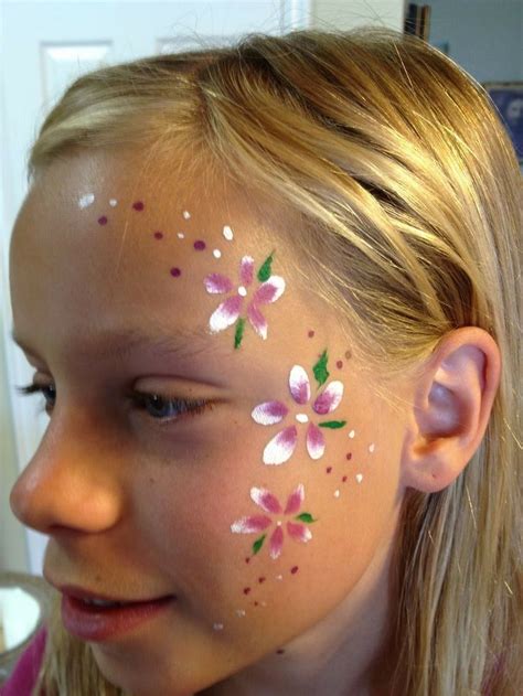 Pin by Beatriz soares on face painting | Face painting flowers, Face