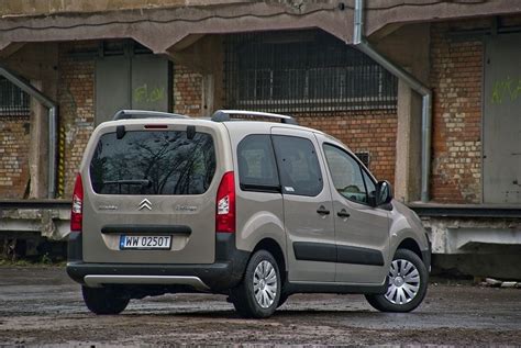 Citroen Berlingo II Combi XTR 1 6 HDI FAP 110KM Galeria Redakcyjna