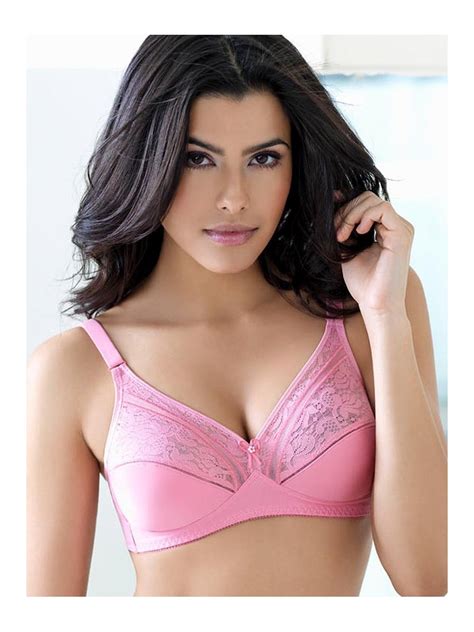 Buy Bra Online Triumph Form And Beauty Bra 203i172