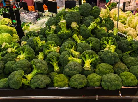 Australians Are Reportedly Breaking Stalks Off Broccoli To Save Money The Independent