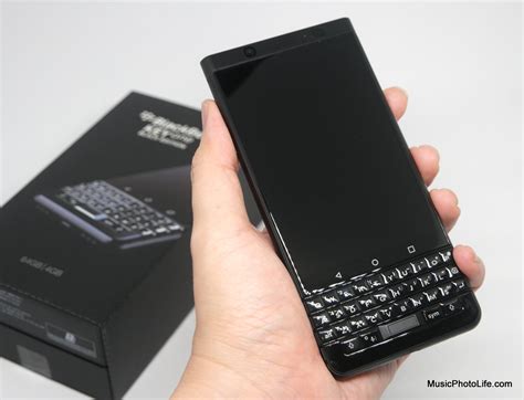 Blackberry Keyone Review Black Edition Bbb100 1
