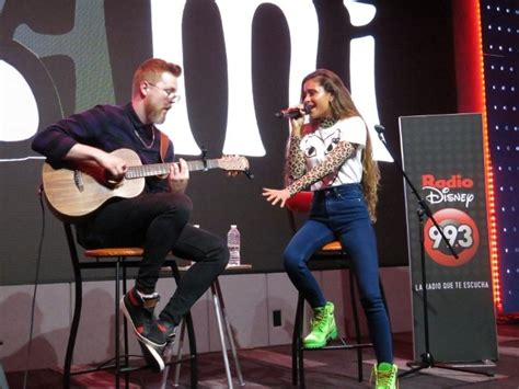 Cami La Cantante Chilena Que Apuesta Por Ritmos De Cumbia