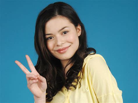 76 Miranda Cosgrove Wallpaper Wallpapersafari