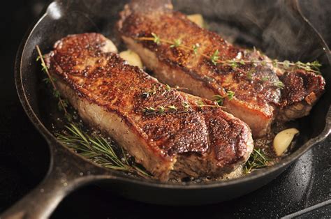 Heat the olive oil in a cast iron skillet until very hot. Butter-Basted Rib Eye Steak Recipe