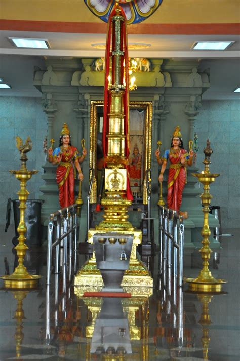 The sri mahamariamman temple (tamil:ஸ்ரீ மகாமாரியம்மன் திருக்கோவில்,கோலாலம்பூர்) is the oldest hindu temple in kuala lumpur, malaysia. Sungai Siput Boy: Sri Maha Mariamman Temple Dhevasthanam ...