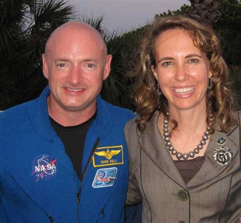 Congresswoman Gabrielle Fords Astronauts Wife Shot In Arizona Space