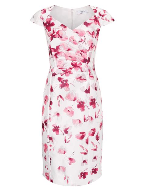 A Floral Print Is Perfect For Spring And This Pink And White Shift