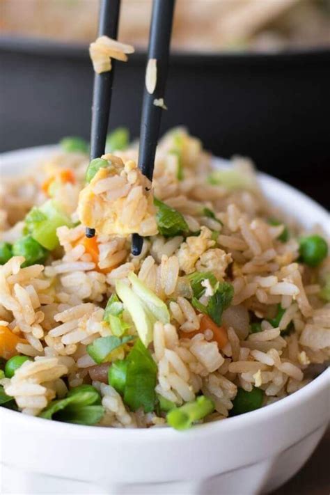 Egg Fried Rice Quick And Easy Fried Rice Recipe Vegetarian Recipes