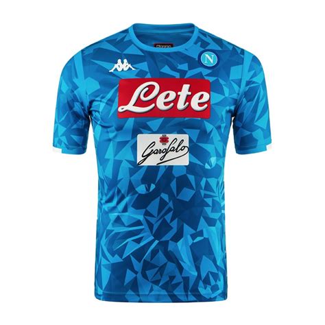 Napoli's away kit for europe is simple, adapted and well contrasted. Napoli Kit 1819