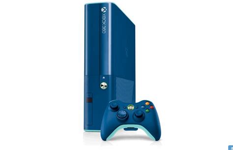Xbox 360 Blue Holiday Edition Is Just Brilliant
