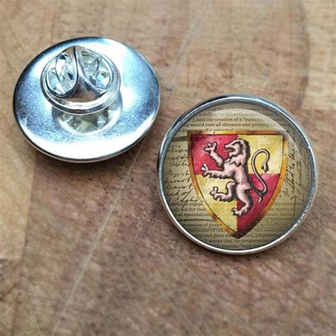 Gryffindor Lapel Pin Harry Potter Hogwarts Harry Potter Lapel Harry