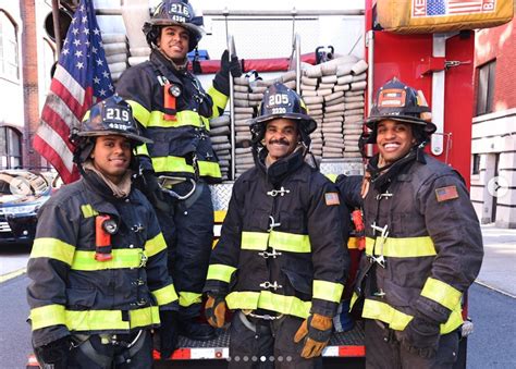 Fdny Honors Ladder 118s Robert Thomas And His Three Sons Brooklyn