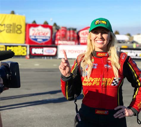 Courtney Force And Advance Auto Parts Team Earn Tenth No 1 Qualifier