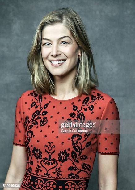 Rosamund Pike Portrait Session Photos And Premium High Res Pictures