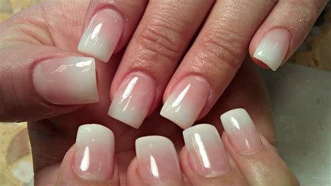 Top imágenes sobre uñas acrilicas blancas difuminadas recién actualizado spain damri edu vn