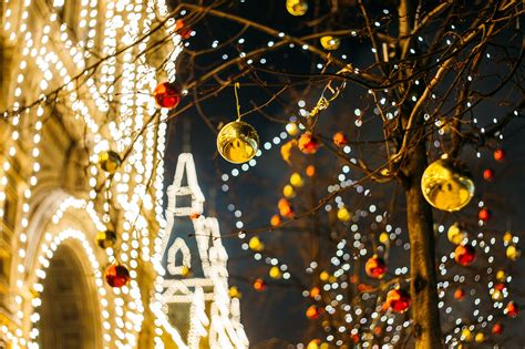 Many other platforms can also be supported by using a 3rd party camera app like snap camera. 10 Holiday Zoom Backgrounds To Celebrate The Most Wonderful Time Of Year in 2020 | Holiday ...